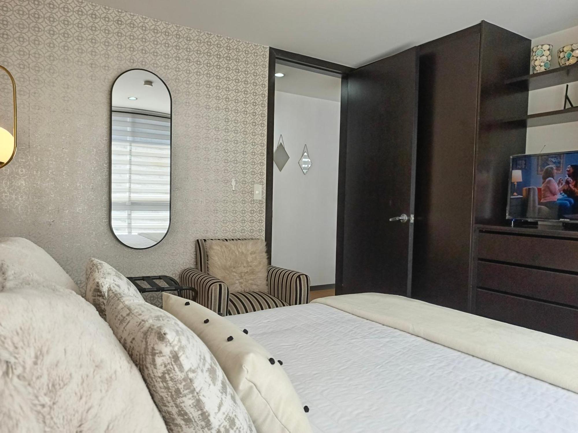 Downtown Quito - Balcony - Gym - Parking - 7Thfloor Appartement Buitenkant foto